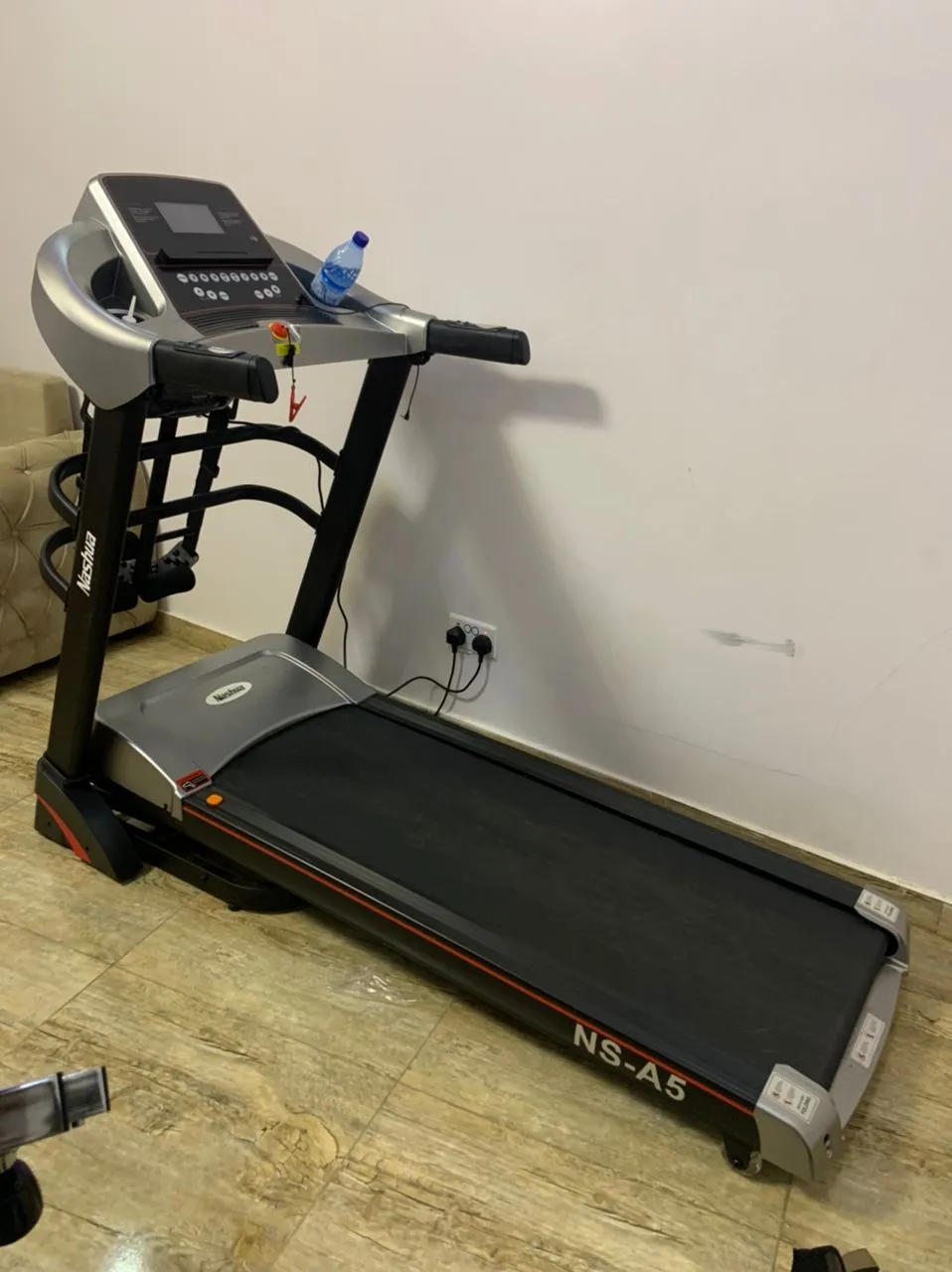 3.2HP Treadmill with Massager (Nashua)