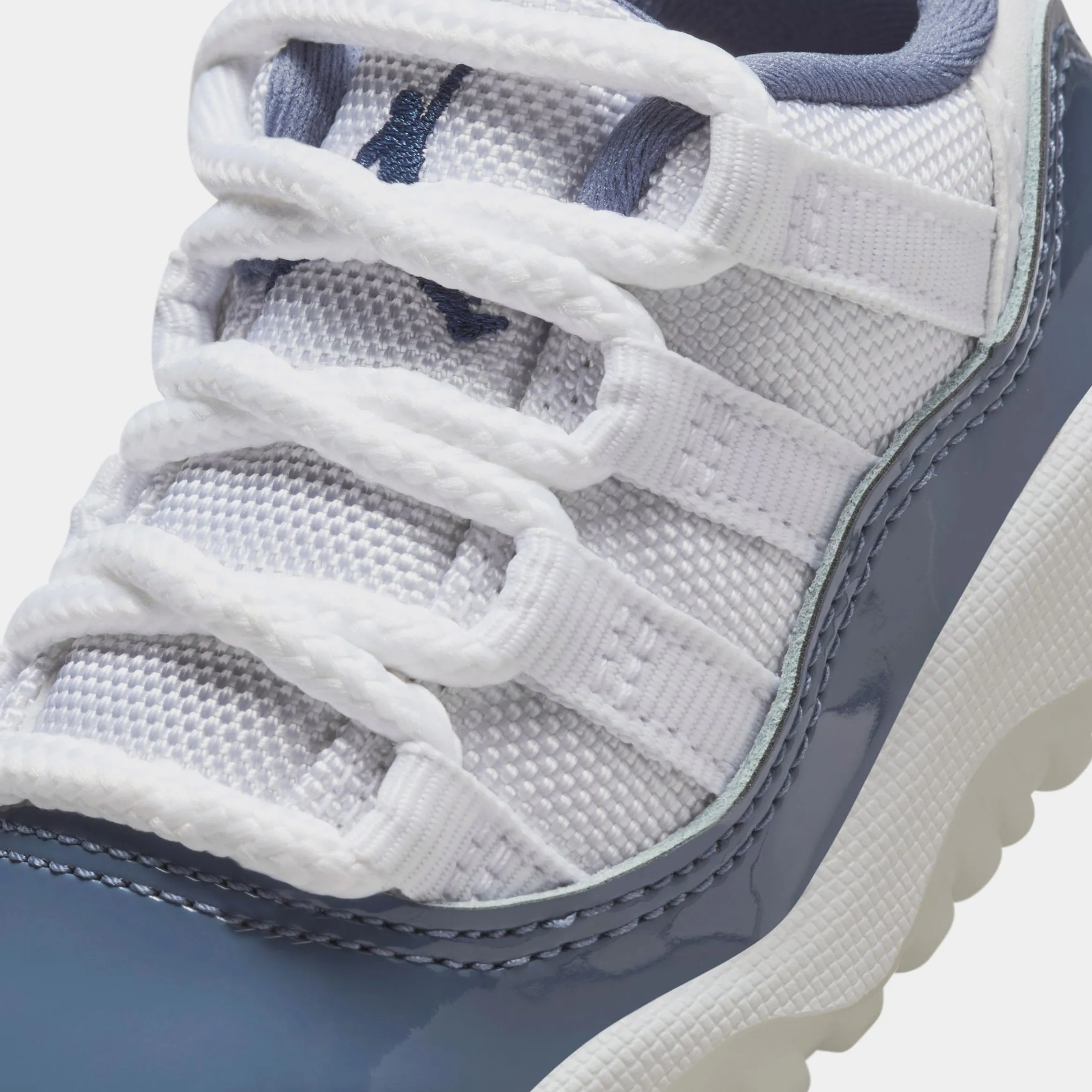 Air Jordan 11 Retro Low Diffused Blue Infant Toddler Lifestyle Shoes (Diffused Blue/White/Midnight Navy)