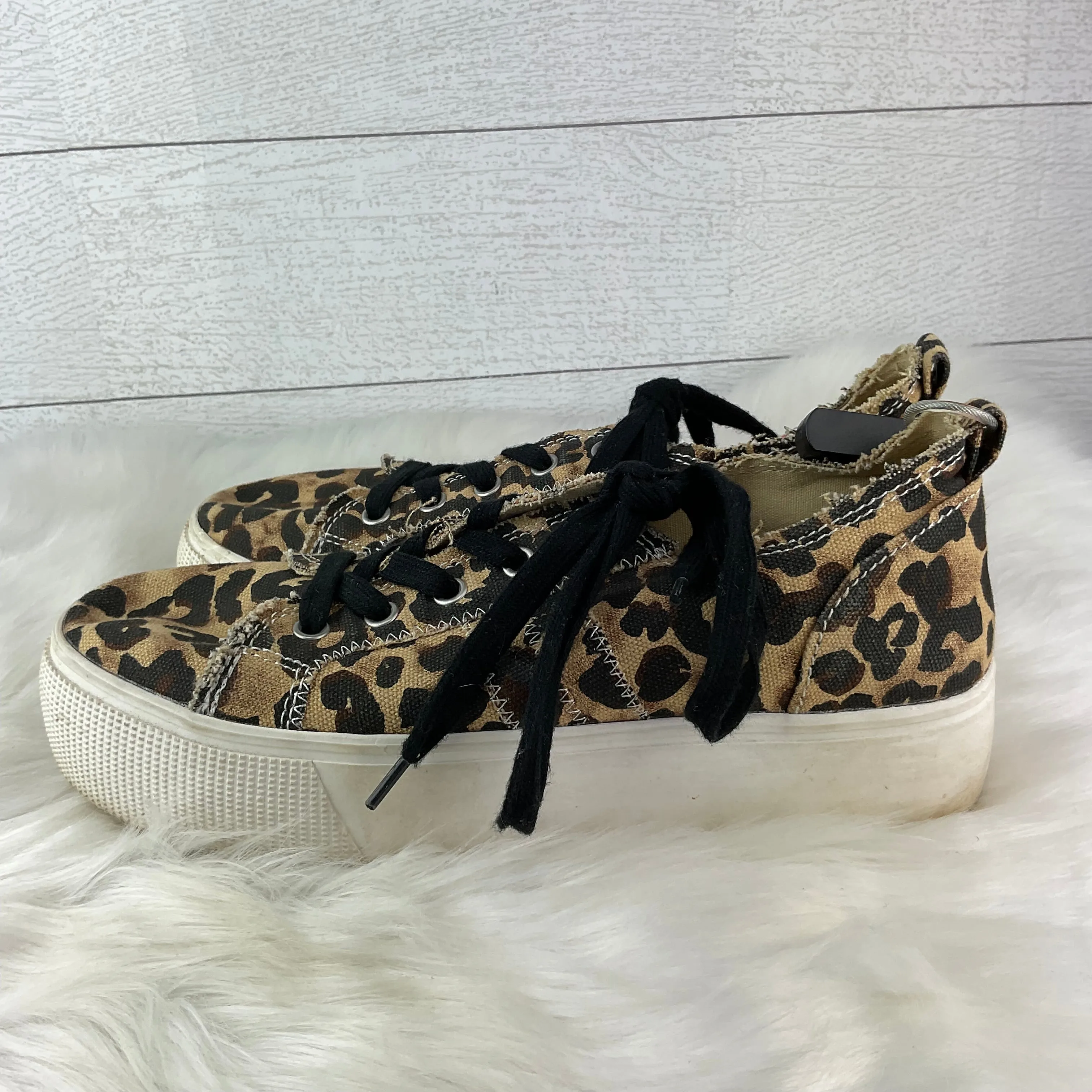 Animal Print Shoes Sneakers Jelly Pop, Size 9