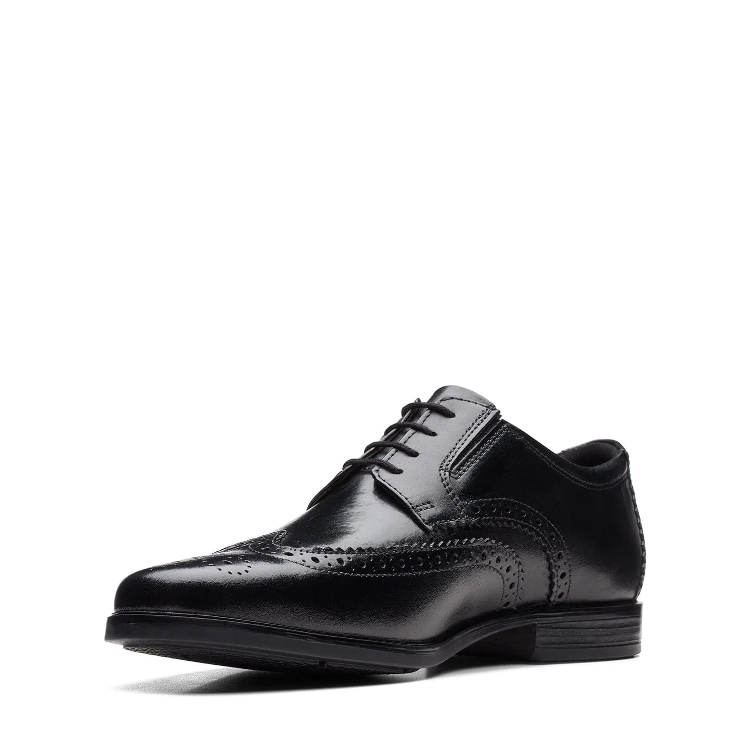 Clarks Howard Wing Shoes (Wide Fit)