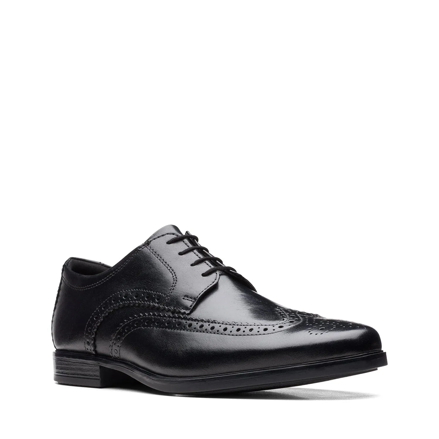 Clarks Howard Wing Shoes (Wide Fit)