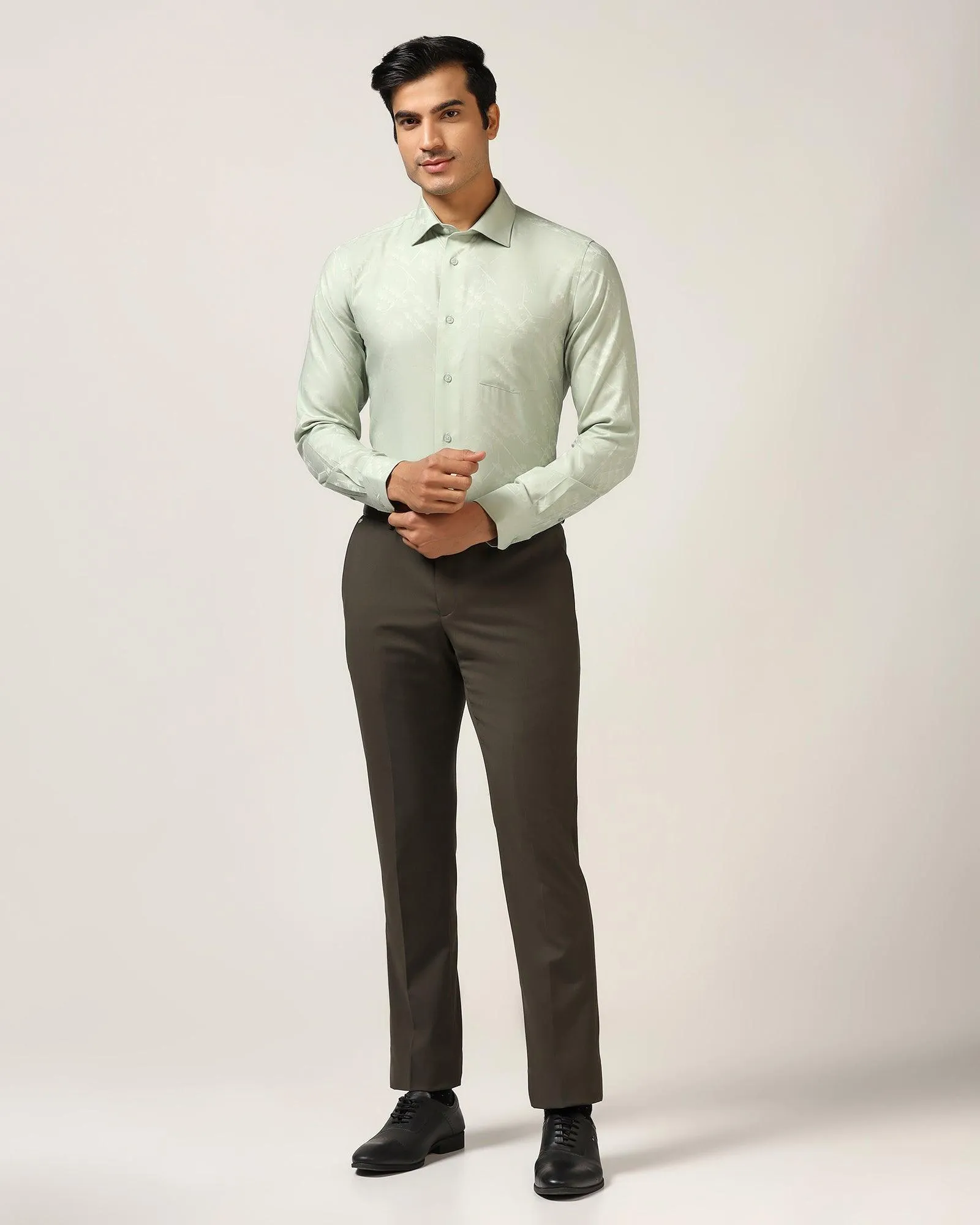 Luxe Slim Comfort B-95 Formal Olive Solid Trouser - Triumph