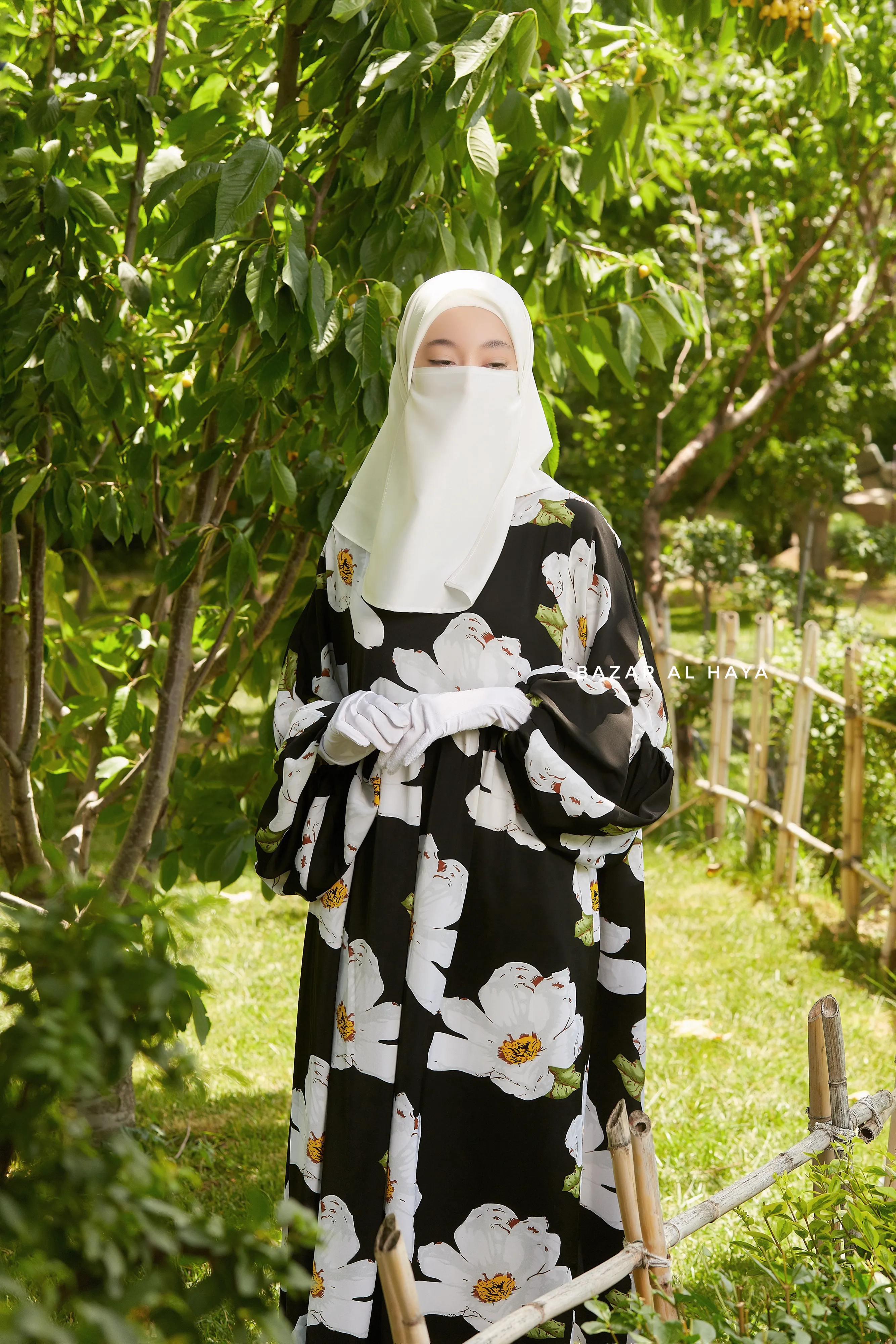 Muna Black Loose Fit Summer Abaya Dress - Viscose Cotton & Daisy Flower Print