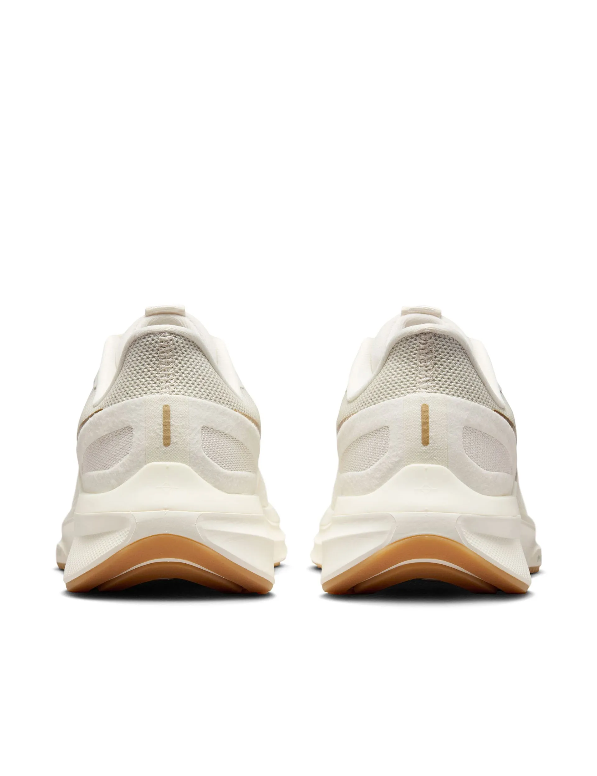 Structure 25 Shoes - Phantom/White/Gum Light Brown/Metallic Gold